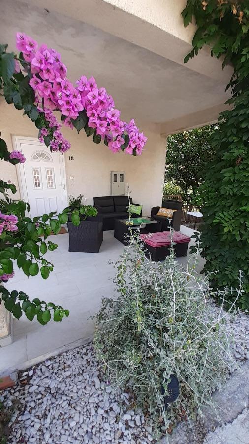 Apartment Ela Trogir Exteriör bild