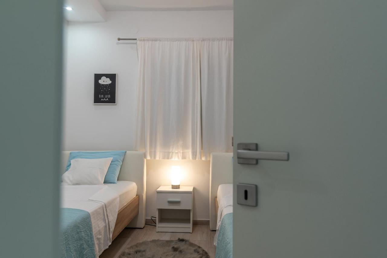 Apartment Ela Trogir Exteriör bild