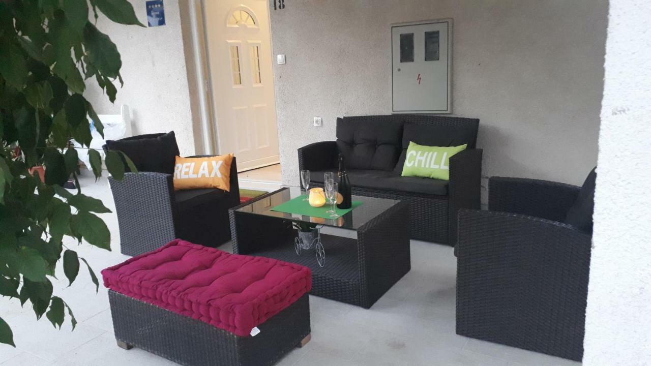Apartment Ela Trogir Exteriör bild
