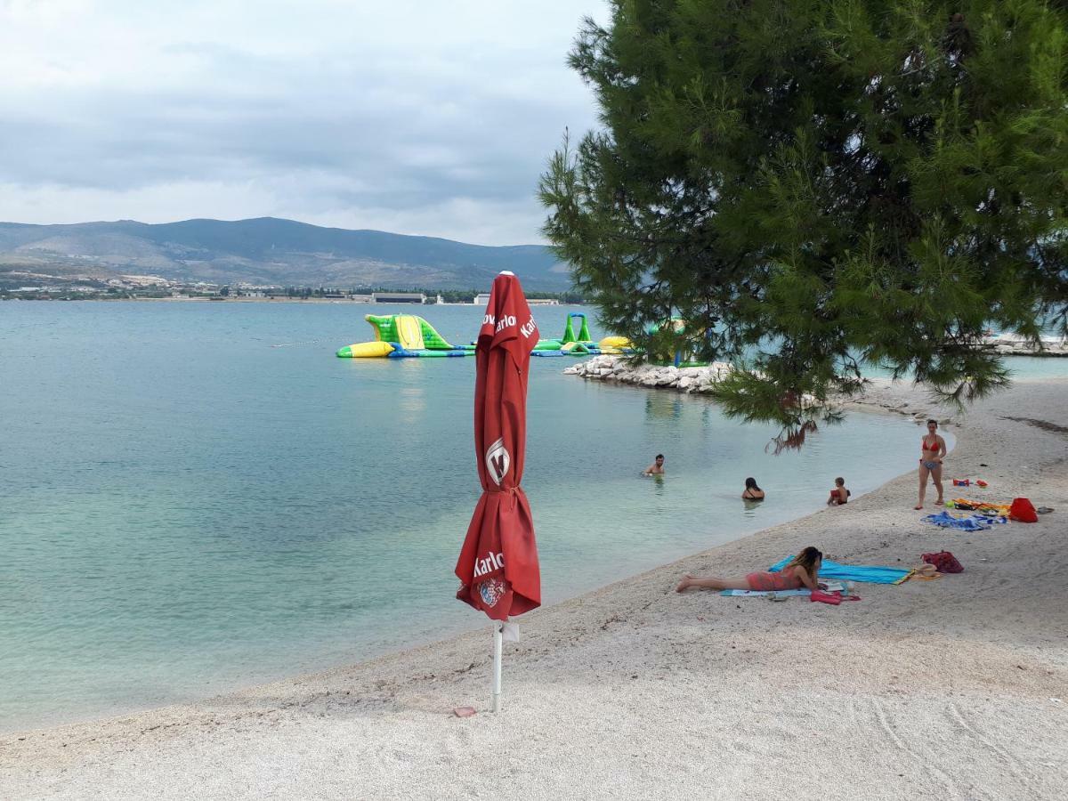 Apartment Ela Trogir Exteriör bild